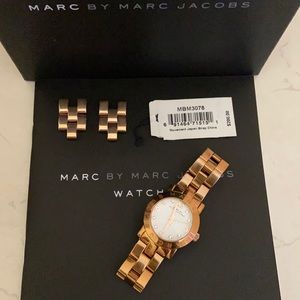 MARC BY MARC JACOBS Rose Gold Watch